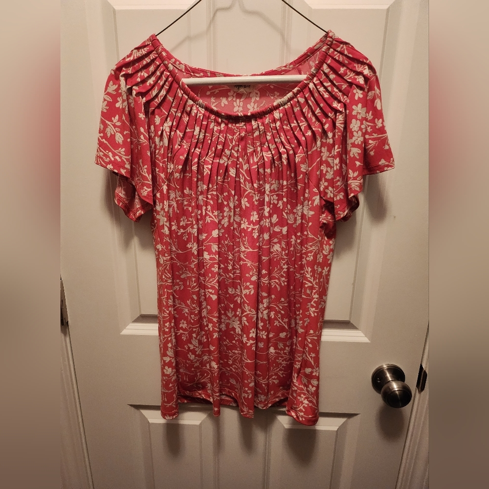 Style and co pleated shirt